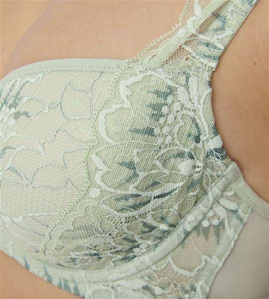 triumph-liemenele-pakietinta-neriniuota-seksuali-2